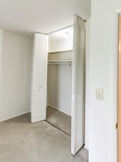 Private Single Room In A Two Beds Two Baths Apartment