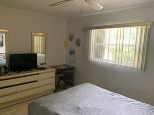 Room For Rent