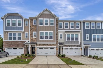Master Suite And Additional Rooms For Rent In A Brand New Townhome