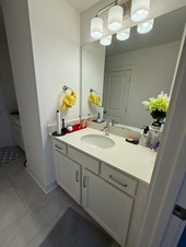 Room For Rent In Spacious Spring Hill Home