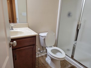 Female Only - Room With Attached Bathroom Avaialble For $650 In Greensboro, NC 80 Miles To Raliegh,NC