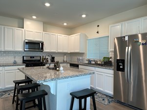 Sunny Park-View Room In Modern Natomas Home