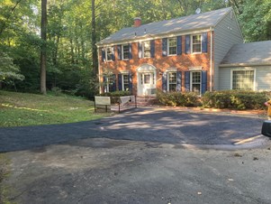 Queen Bedroom With Sharing Bathroom For Rent (Oakton, Chantilly, Fairfax, Tyson's Corner)