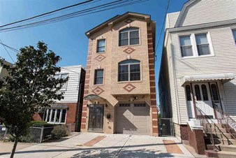 Furnished Private Rooms With Shared Bath Available For Male In Jersey City Heights