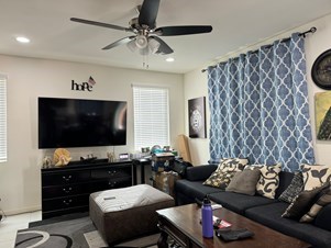 Single Room Available For Rent