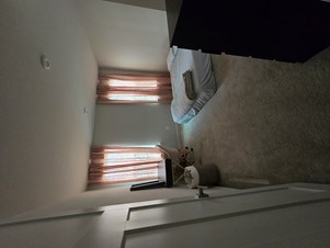 A Single Room With Shared Bath Available For Rent