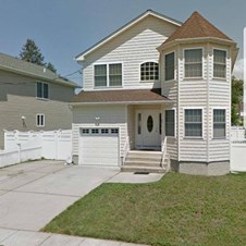 Female Only Roommate - Hicksville NY