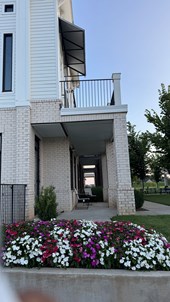 Searching For A Roommate- Spring Hill