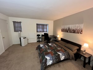 FULLY FURNISHED WITH HIGH SPEED INTERNET , ALL UTILITIES,ESSENTIAL HOUSEHOLD SUPPLIES (MALE ONLY)