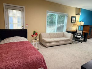 Female Accomodation Available Fully Furnished Inclusive Utilities