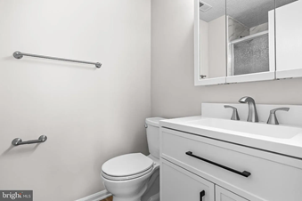 Single Room With Attached Private Bath Available
