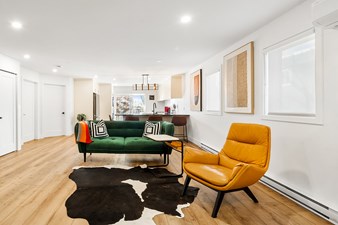 Room For Rent In Newly Built 5½ Apartment