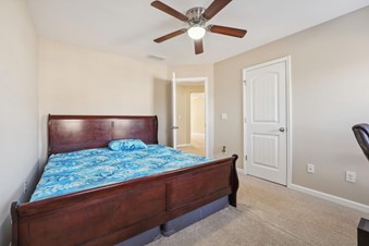 Beautiful Room For Rent In An Amazing Coomunity