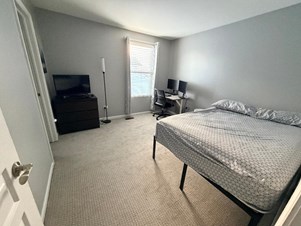 Spacious And Private Furnished Rooms Available Immediately In Naperville Independent House, Convenient Location Near RT 59 Costc