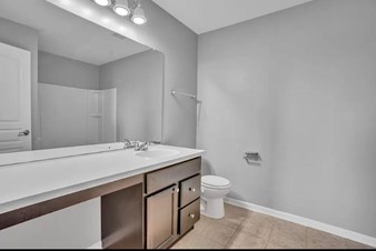 Spacious Furnished Rooms Available Immediately In Naperville Independent House, Excellent And Convenient Location Near Shops/res