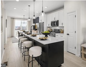 One Room With Private Full Bath