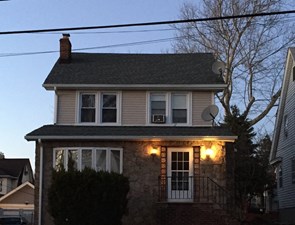 Room For Rent In Quite Suburbs 20 Mins From NYC (Female ONLY)