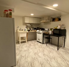 1 Room With Sharing Bath & Kitchen Walking Distance To LIRR