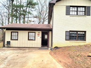 Private Bedroom With Shared Bath Available In Cumming