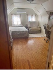 Large Bright Bedroom On 2nd Floor