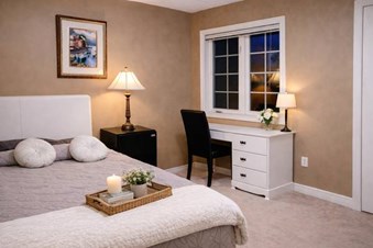 Cozy Furnished Room Available – Richmond Hill