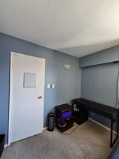Private Room With Shared Bathroom