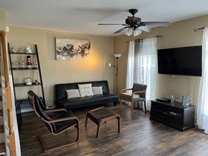 One Bedroom With Shared Bath Available In A Townhome In Newark DE