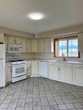 Hall Spot Available- Off Lease Spot