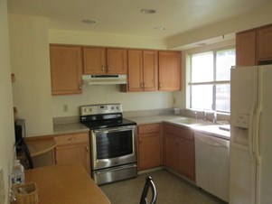 Large Single Room With Attached Bath For Rent In Bothell - Month To Month Lease