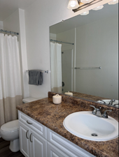 Looking For A Female Roommate As My Replacement.