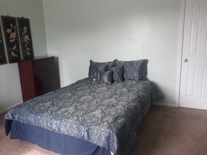 PRIVATE ROOM IN HOUSTON             LOOK ALL BILLS PAID
