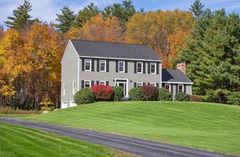 Single Room Available For Any In Bedford, NH - $600 Per Month - Separate Bath