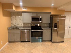 One Large Private Room  With Bathroom And Shared Kitchen In Tysons Corner, Close To Metro And 24-hour Grocery
