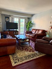 Sharing Accommodation In A Bright And Spacious  Master Bed Room