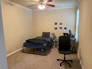 The Apartment Is In A Prime Location With Great Amenities, Perfect For Comfortable Living.
