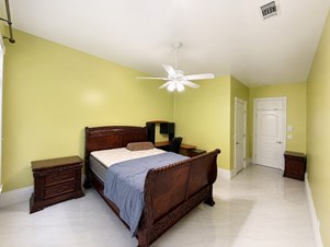 Spacious Private Rooms For Rent - Plantation, Florida
