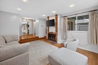 Bellevue 2BR Condo With Private Rooms Available For Individuals And Couples Near Microsoft & Downtown