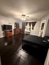 Masterbedroom With Masterbathroom Near Philadelphia Downtown And Bensalem