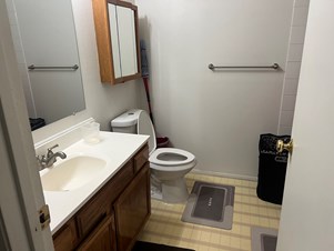 1 Bedroom Is Available For A Female Accommodation In A 2B1B Apartment