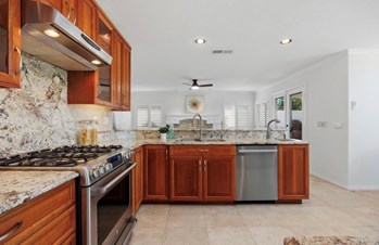 Paying Guest Available For Any In Carlsbad, CA - $1800 Per Month - Shared Bath