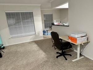 Spacious Living Room/Hall (Not A Private Bedroom) Available In A 1B1B Apartment And Rent($550)   All Utilities($100)